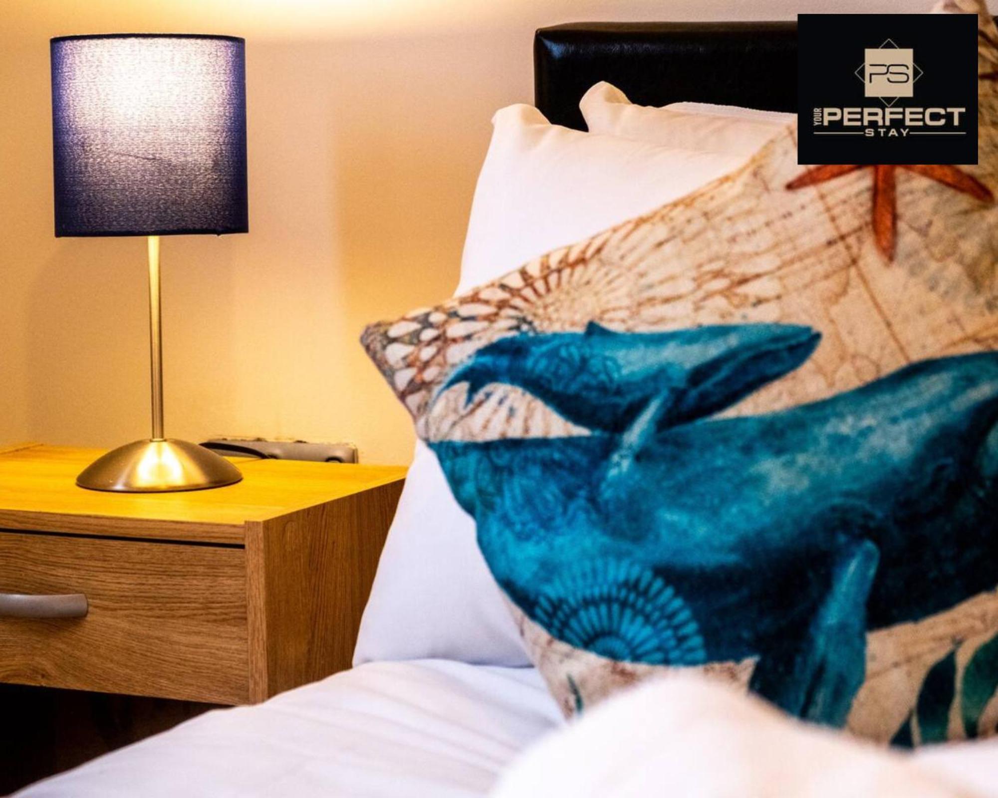 Mercury Suite City Centre Netflix Dedicated Workspace By Your Perfect Stay Short Lets Birmingham Exterior photo