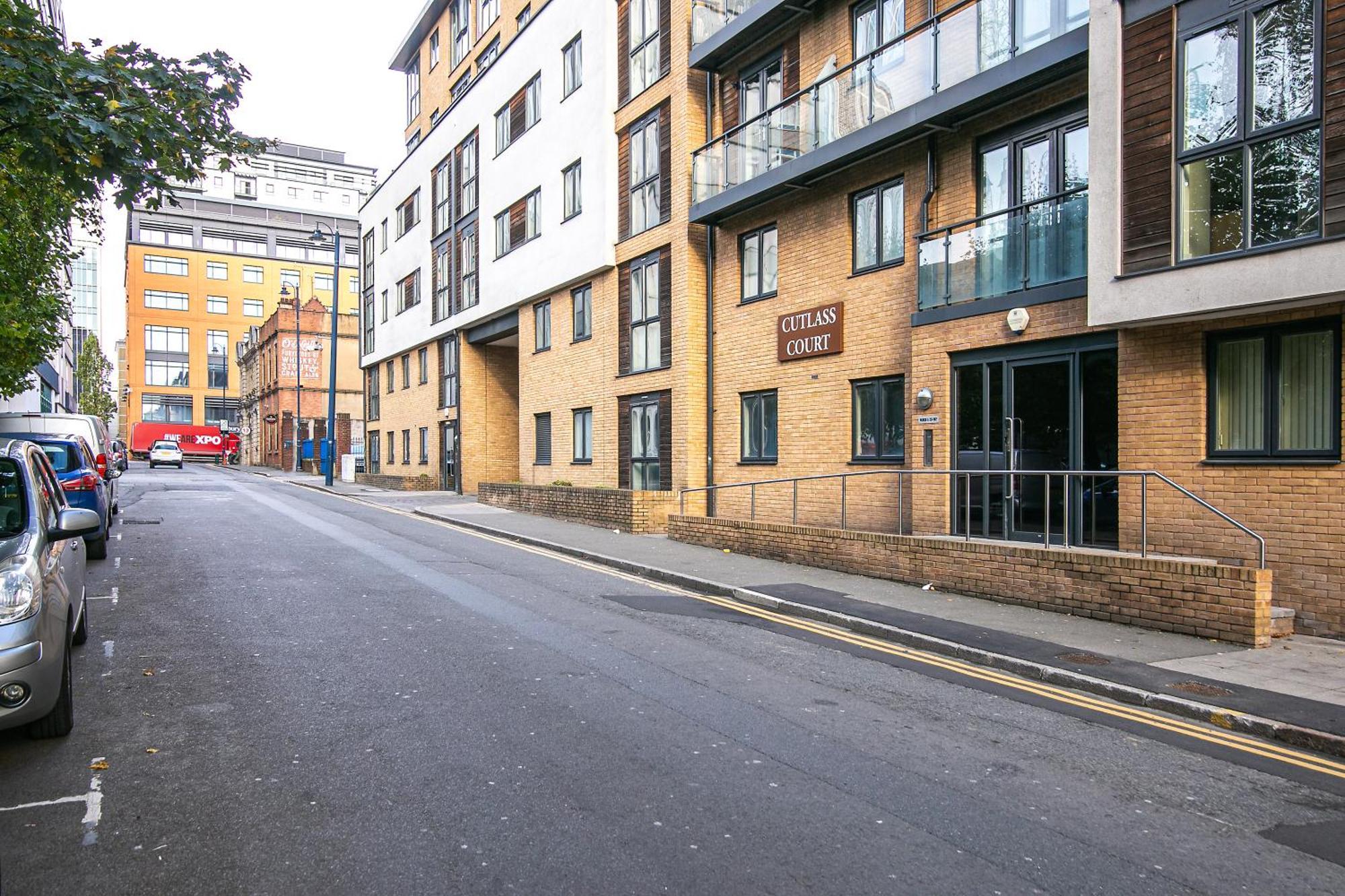 Mercury Suite City Centre Netflix Dedicated Workspace By Your Perfect Stay Short Lets Birmingham Exterior photo